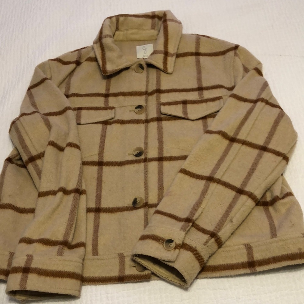 JOIE tan and brown cropped button down jacket.  Size L